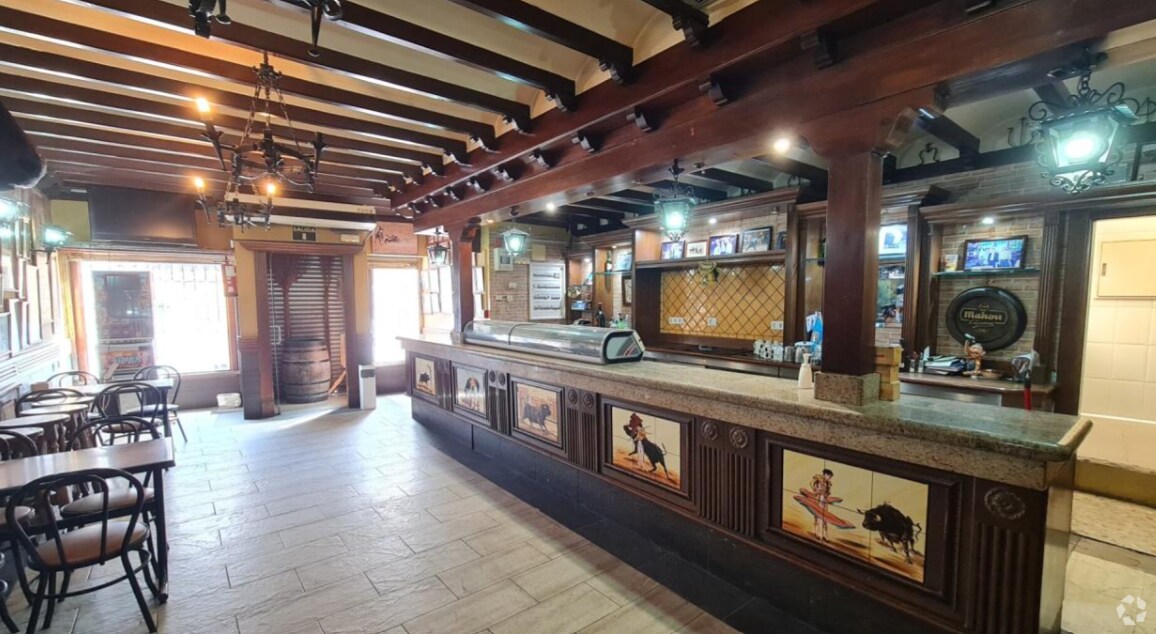 in Casarrubuelos, Madrid for sale Primary Photo- Image 1 of 1