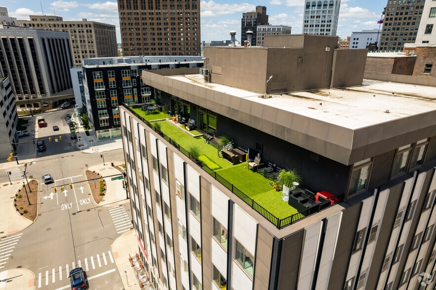 1514 Washington Blvd, Detroit, MI for lease - Building Photo - Image 2 of 6