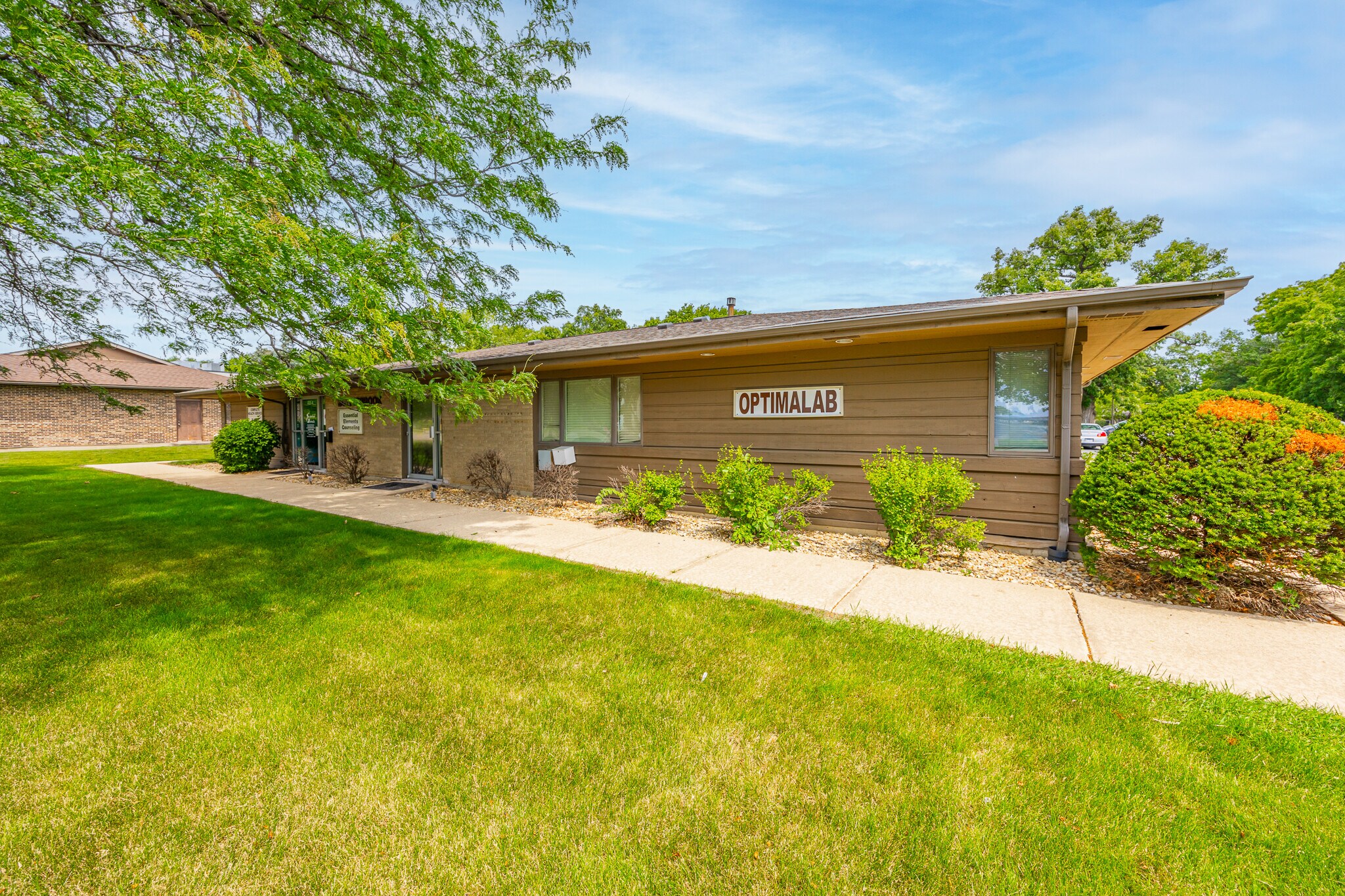 402 W Boughton Rd, Bolingbrook, IL for lease Building Photo- Image 1 of 47