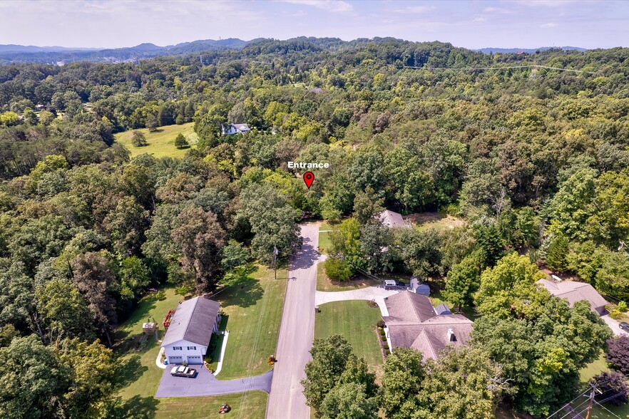 Sevierville, Knoxville, TN for sale - Building Photo - Image 3 of 4