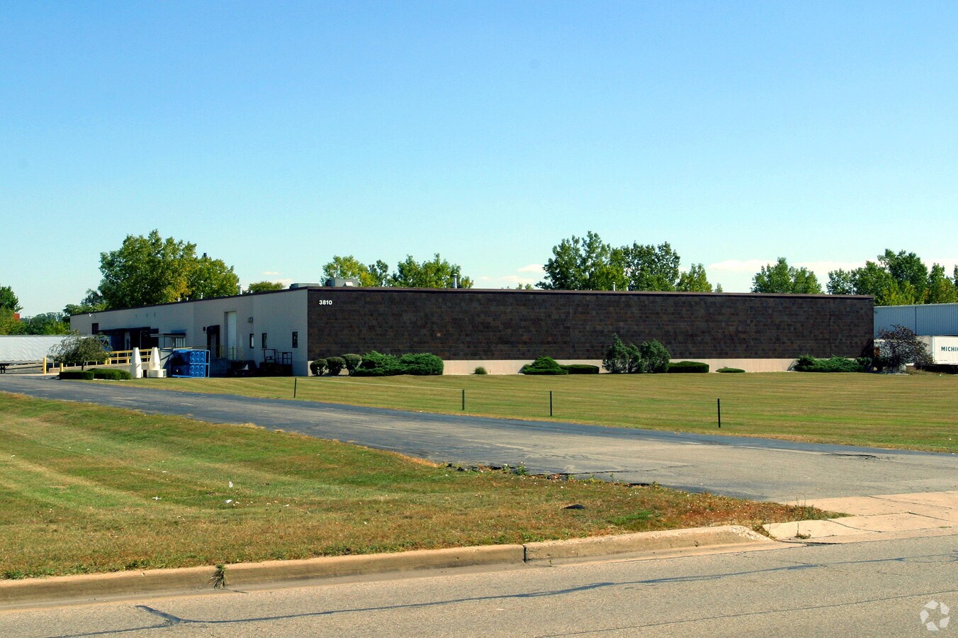3810 Roger B Chaffee Memorial Dr SE, Grand Rapids, MI 49548 Property