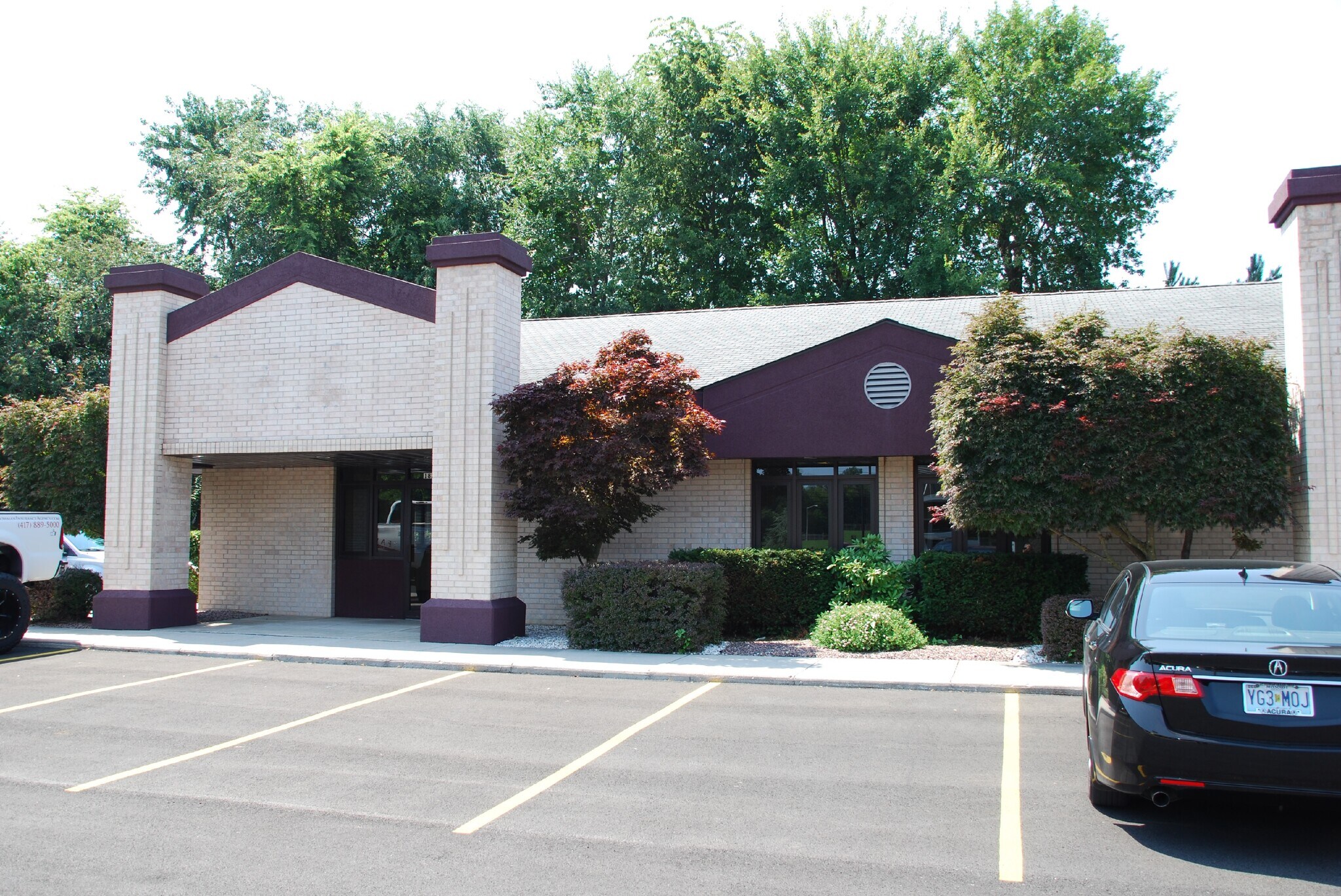 1824 S Lone Pine Rd, Springfield, MO for sale Building Photo- Image 1 of 1