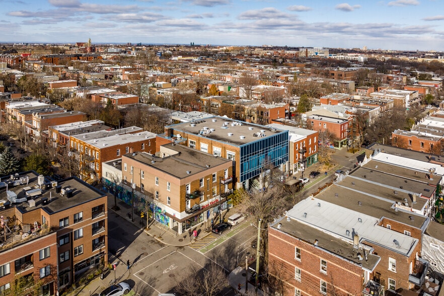 1375 Av Laurier E, Montréal, QC for lease - Aerial - Image 3 of 10