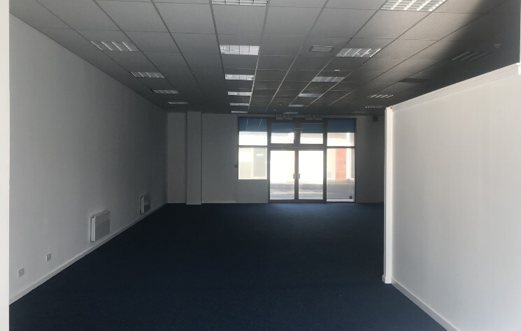 1-37 Camperdown St, Dundee, ANS DD1 3JA - Unit 16B - - Interior Photo - Image 1 of 2