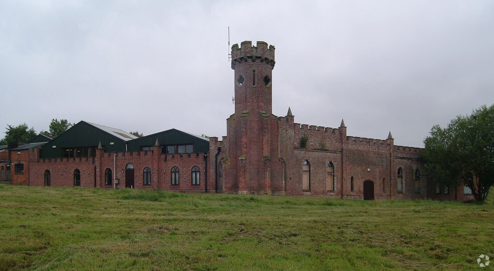 Eridge Green, Eridge Green for sale - Building Photo - Image 1 of 1