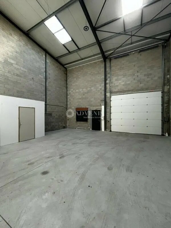 Industrial in Béziers for lease Interior Photo- Image 1 of 6