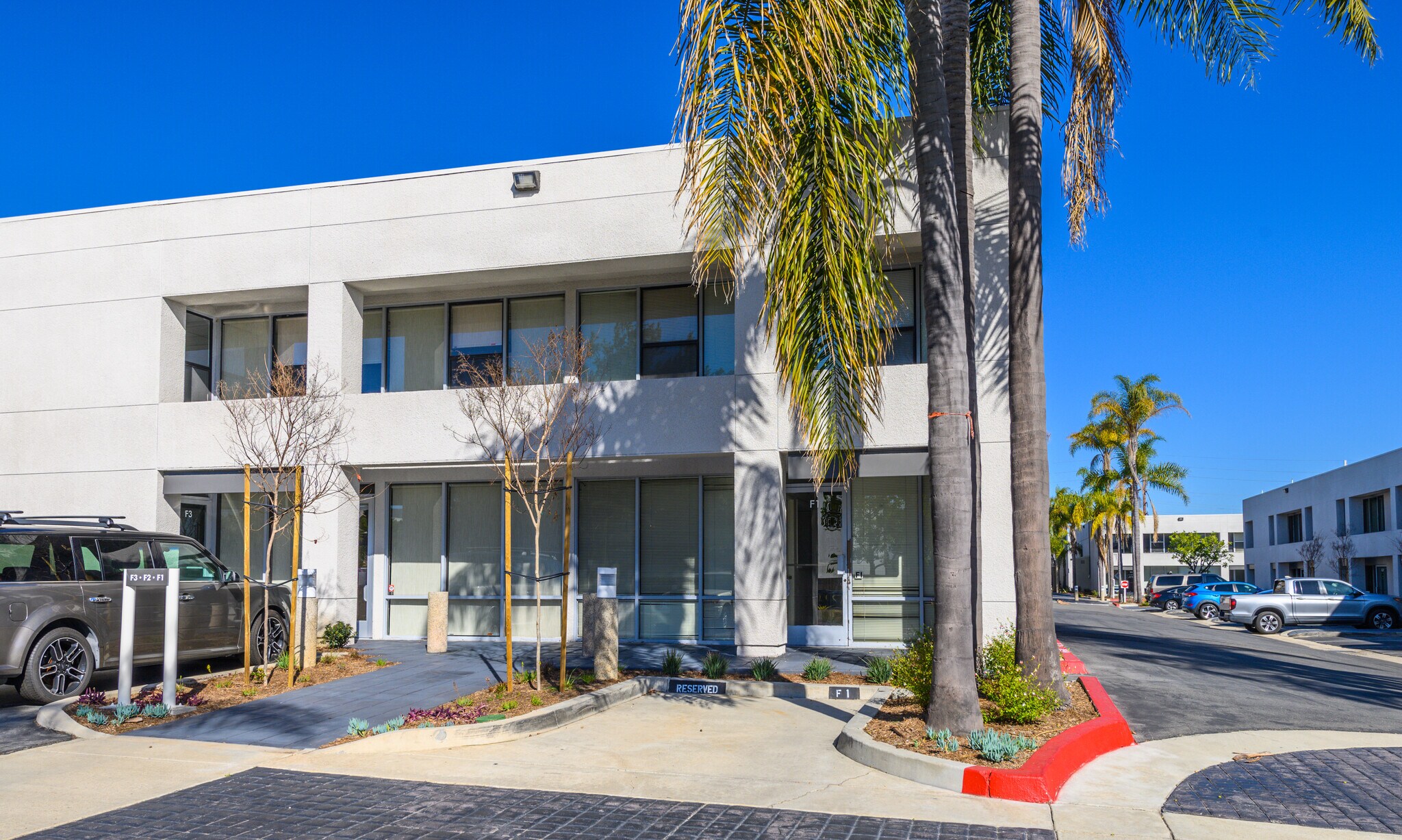 711 W 17th St, Costa Mesa, CA for sale Building Photo- Image 1 of 1