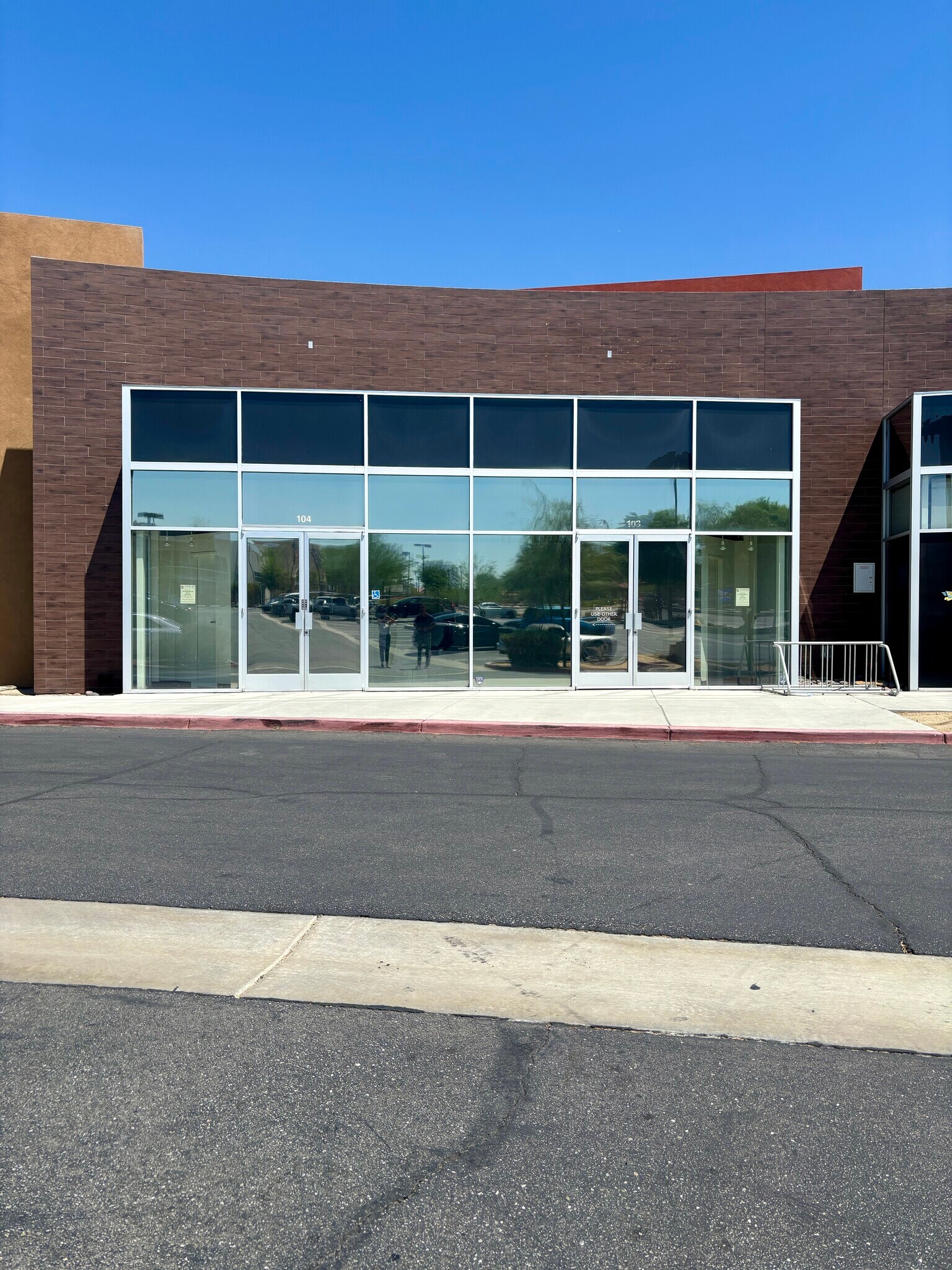 37011-37029 Cook St, Palm Desert, CA for lease Interior Photo- Image 1 of 11