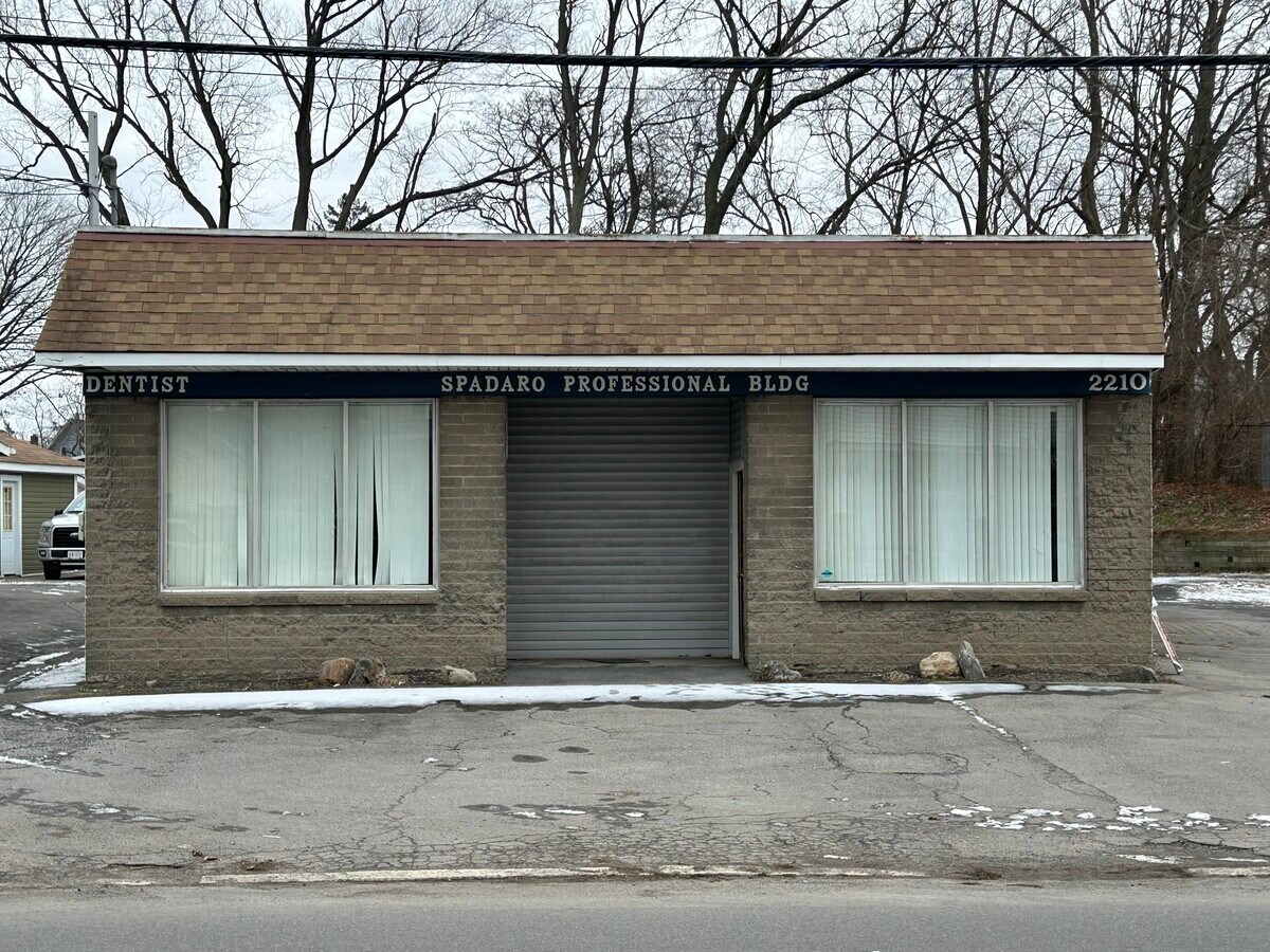 2212 Guilderland Ave, Schenectady, NY 12306