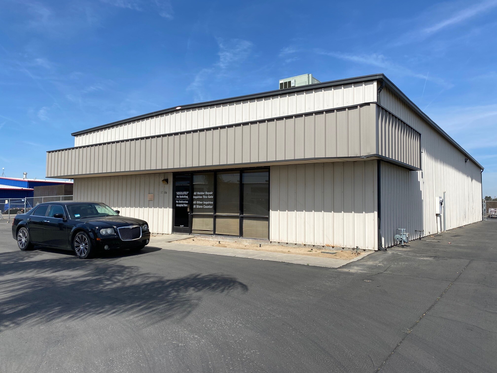 1564 Hank Rd, Bakersfield, CA for sale Primary Photo- Image 1 of 1