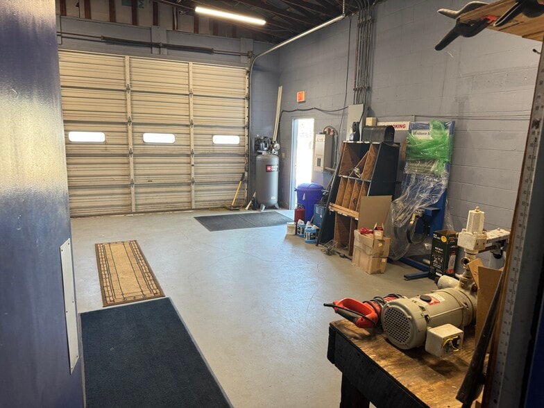 4409 Highway 153, Easley, SC for sale - Interior Photo - Image 3 of 4