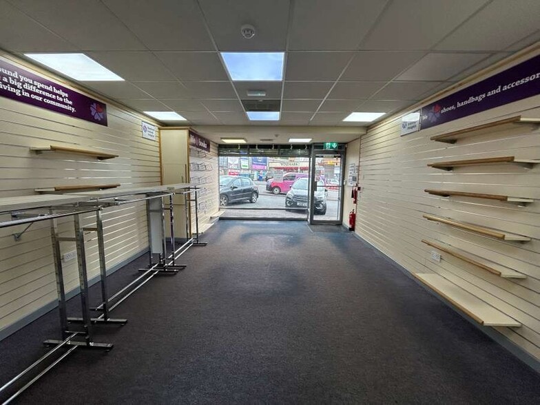 6-10 Ballygowan Road, Belfast for lease - Building Photo - Image 2 of 3