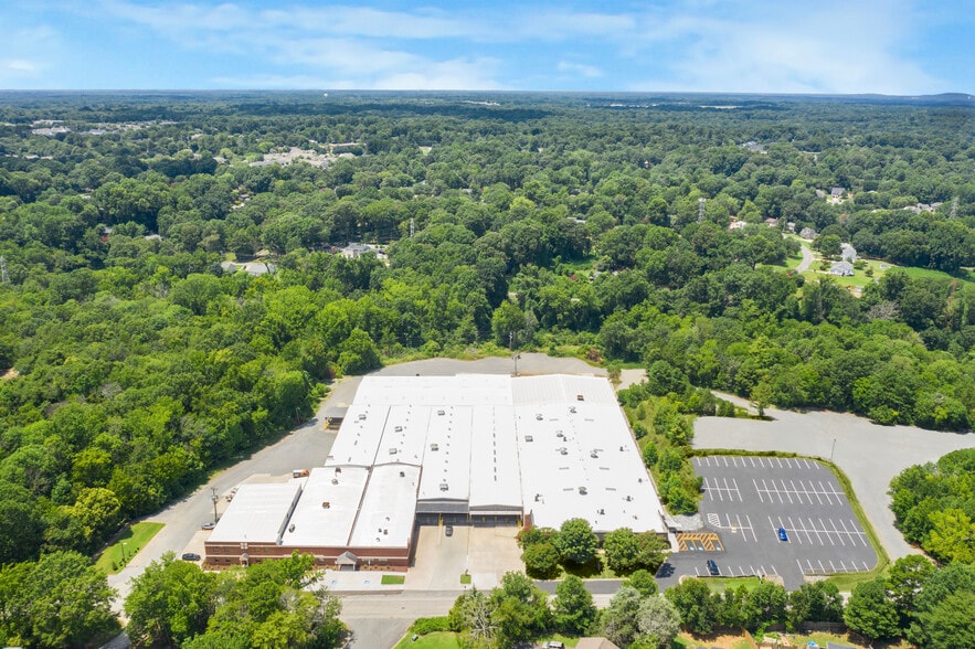 1379 McDow Dr, Rock Hill, SC for lease - Building Photo - Image 2 of 31