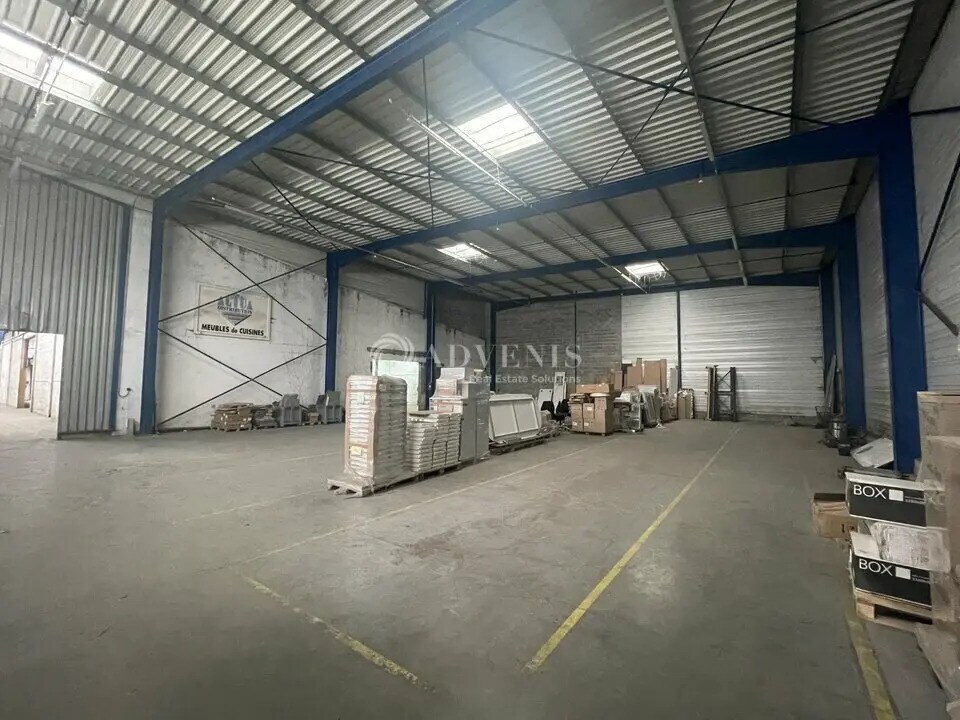 Flex in Artigues-près-Bordeaux for lease Interior Photo- Image 1 of 10