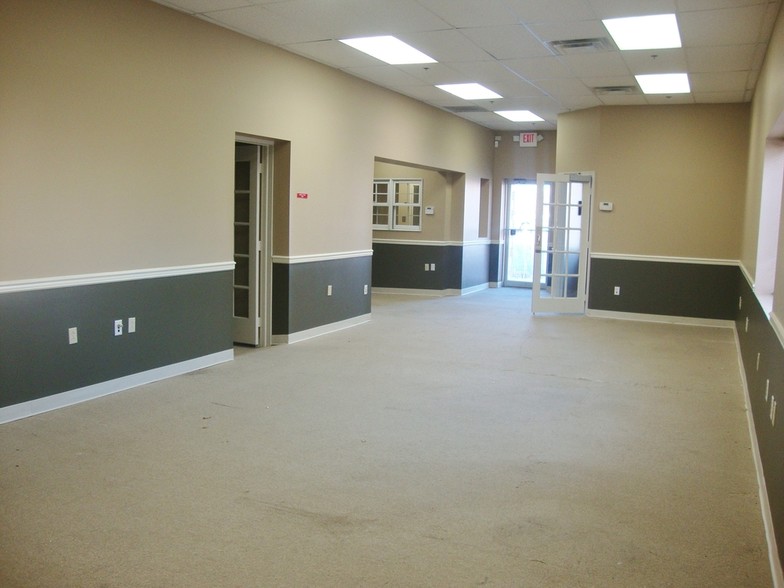 801 N Salisbury Blvd, Salisbury, MD for lease - Interior Photo - Image 3 of 61