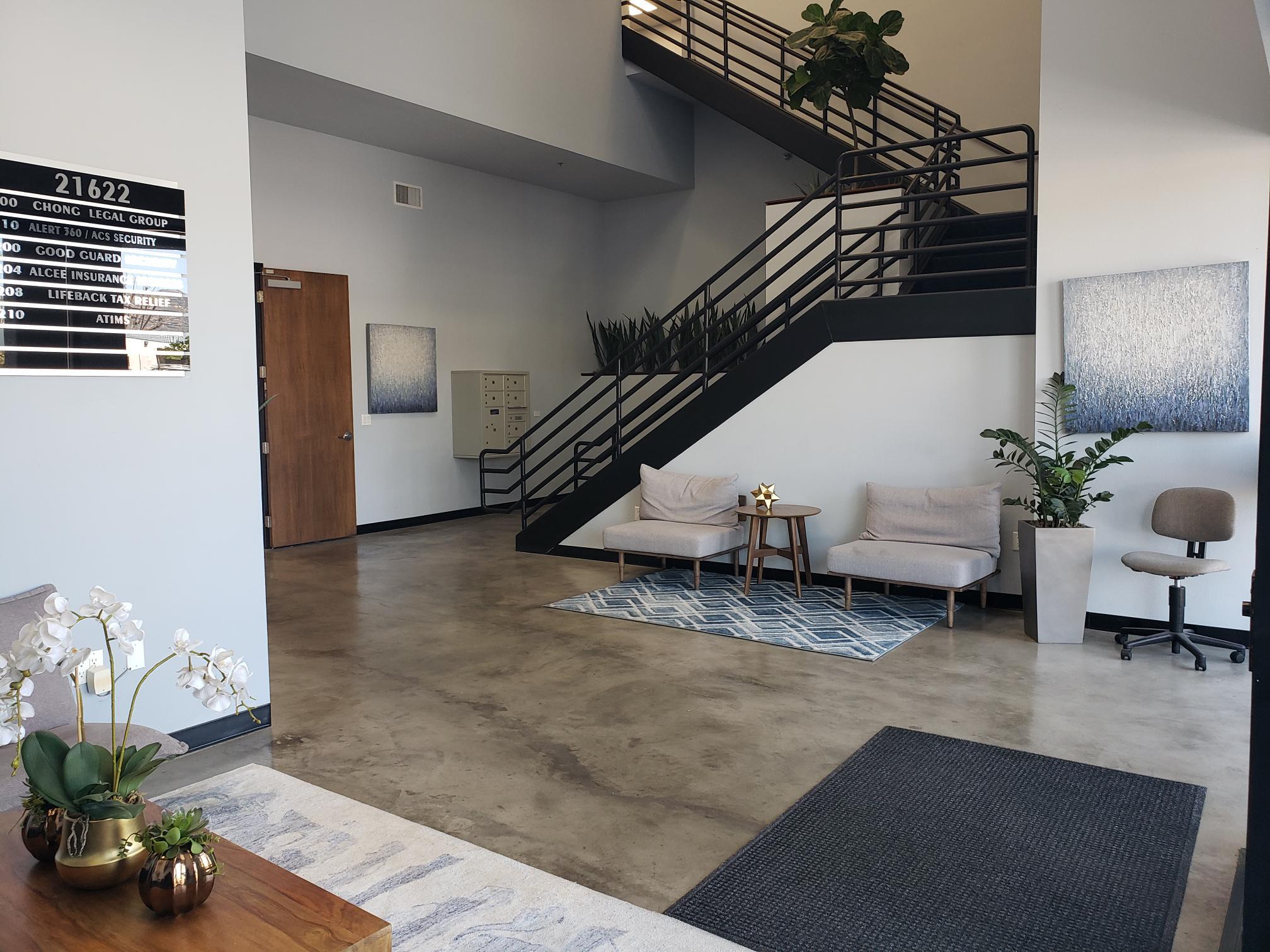 21540-21622 Plummer St, Chatsworth, CA for lease Lobby- Image 1 of 7