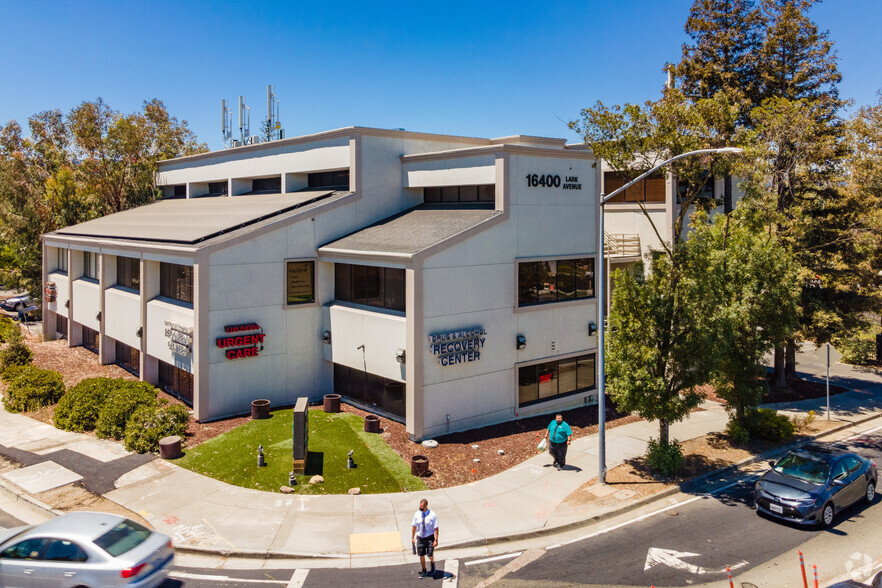 16400 Lark Ave, Los Gatos, CA for lease - Building Photo - Image 1 of 3