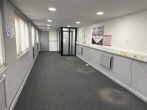 Brookhill Rd, Pinxton for lease Interior Photo- Image 2 of 2