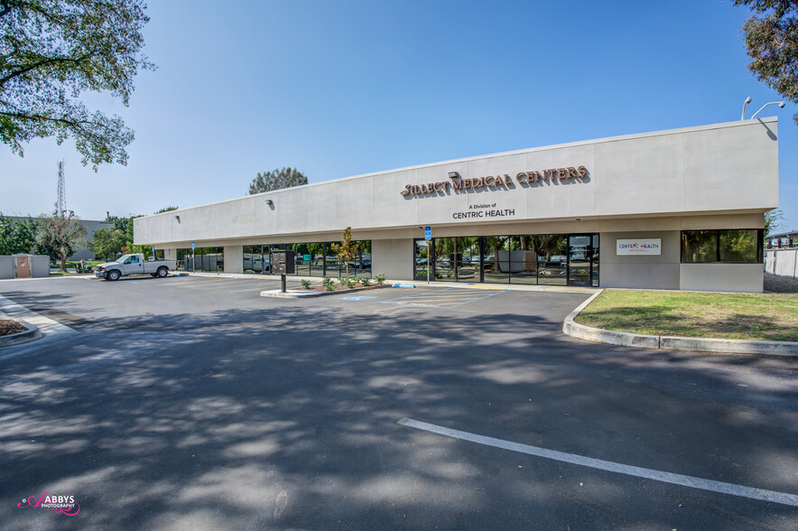 3008 Sillect Ave, Bakersfield, CA for lease - Building Photo - Image 2 of 31