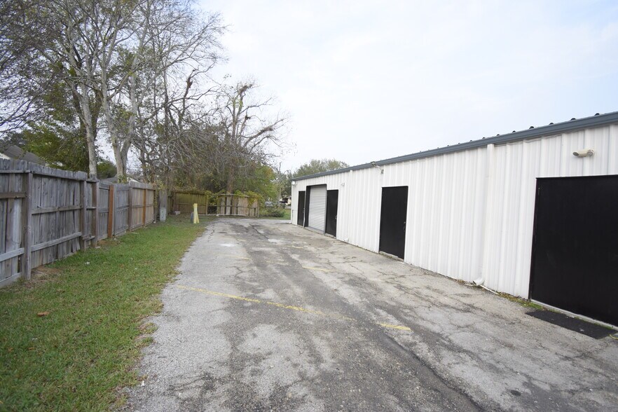 550 FM 1959 Rd, Houston, TX for lease - Building Photo - Image 3 of 14