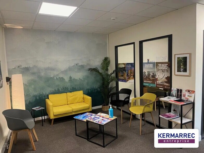 Office in Haute-Goulaine for lease - Building Photo - Image 2 of 7