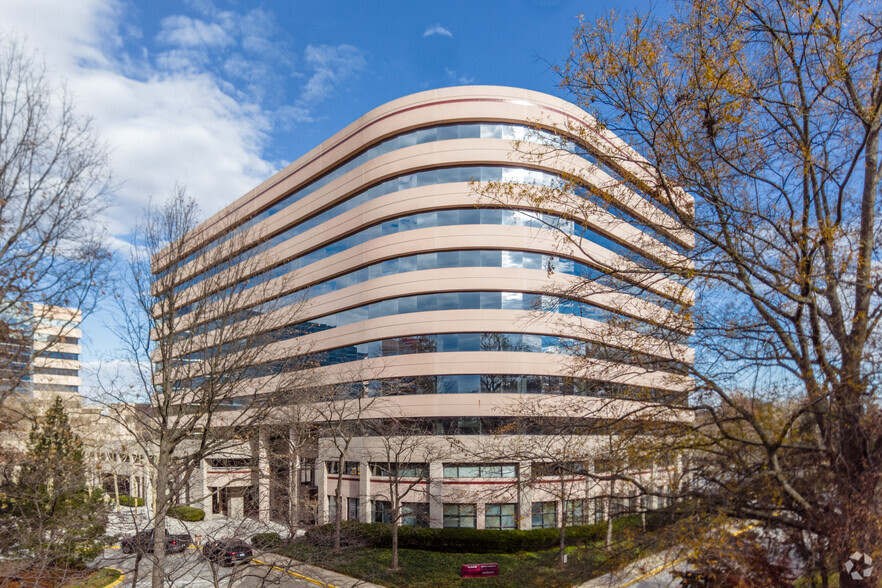 6701 Democracy Blvd, Bethesda, MD for lease - Building Photo - Image 3 of 4