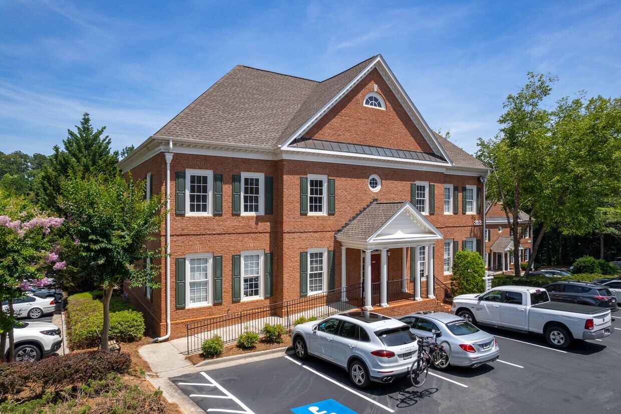 284 S Main St, Alpharetta, GA for lease Building Photo- Image 1 of 4