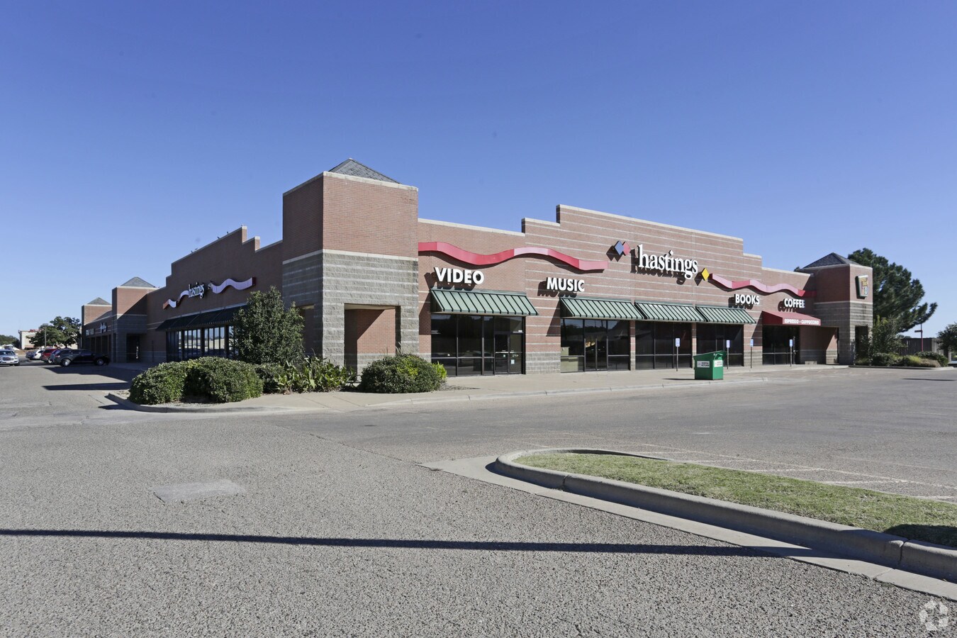 8209 Slide Rd, Lubbock, TX 79424