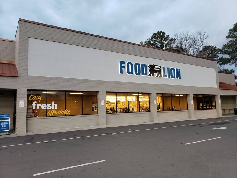 1241 Dabney Dr, Henderson, NC for lease - Building Photo - Image 2 of 8