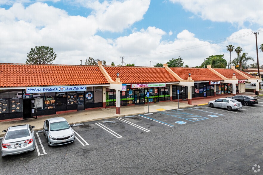 800-870 S Mountain Ave, Ontario, CA for lease - Building Photo - Image 2 of 7