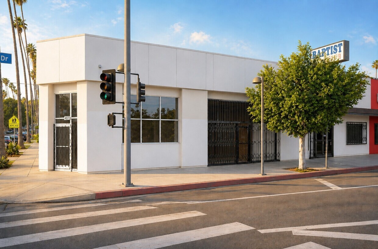 4973-4975 N Huntington Dr, Los Angeles, CA for lease Interior Photo- Image 1 of 6