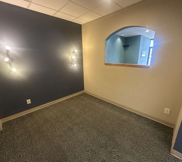 3813-3833 S 108th St, Greenfield, WI for lease Interior Photo- Image 1 of 5