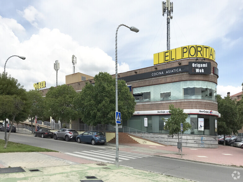 Retail in Colmenar Viejo, Madrid for lease - Building Photo - Image 2 of 4