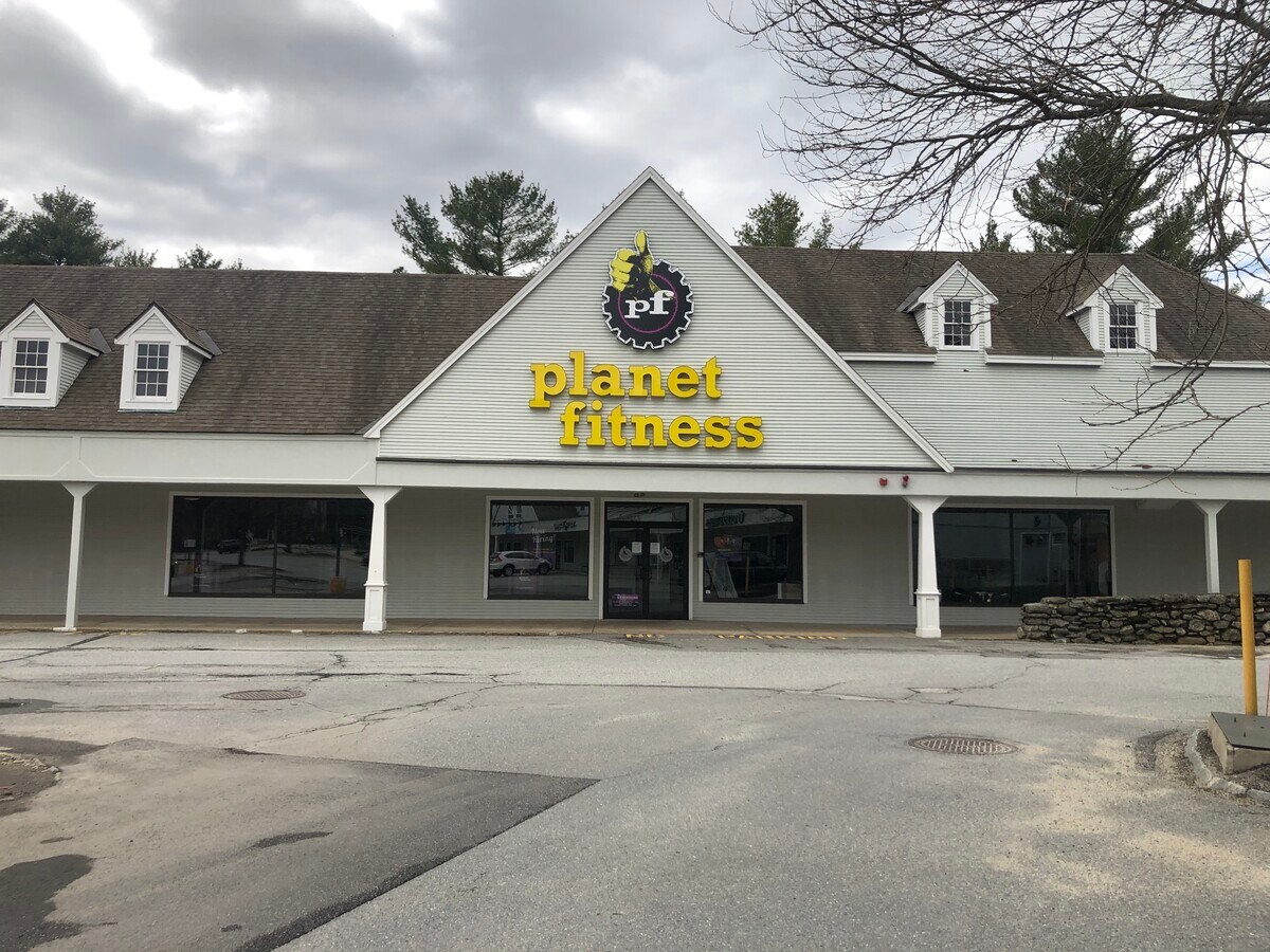 18 Main St, Townsend, MA 01469 Retail for Lease