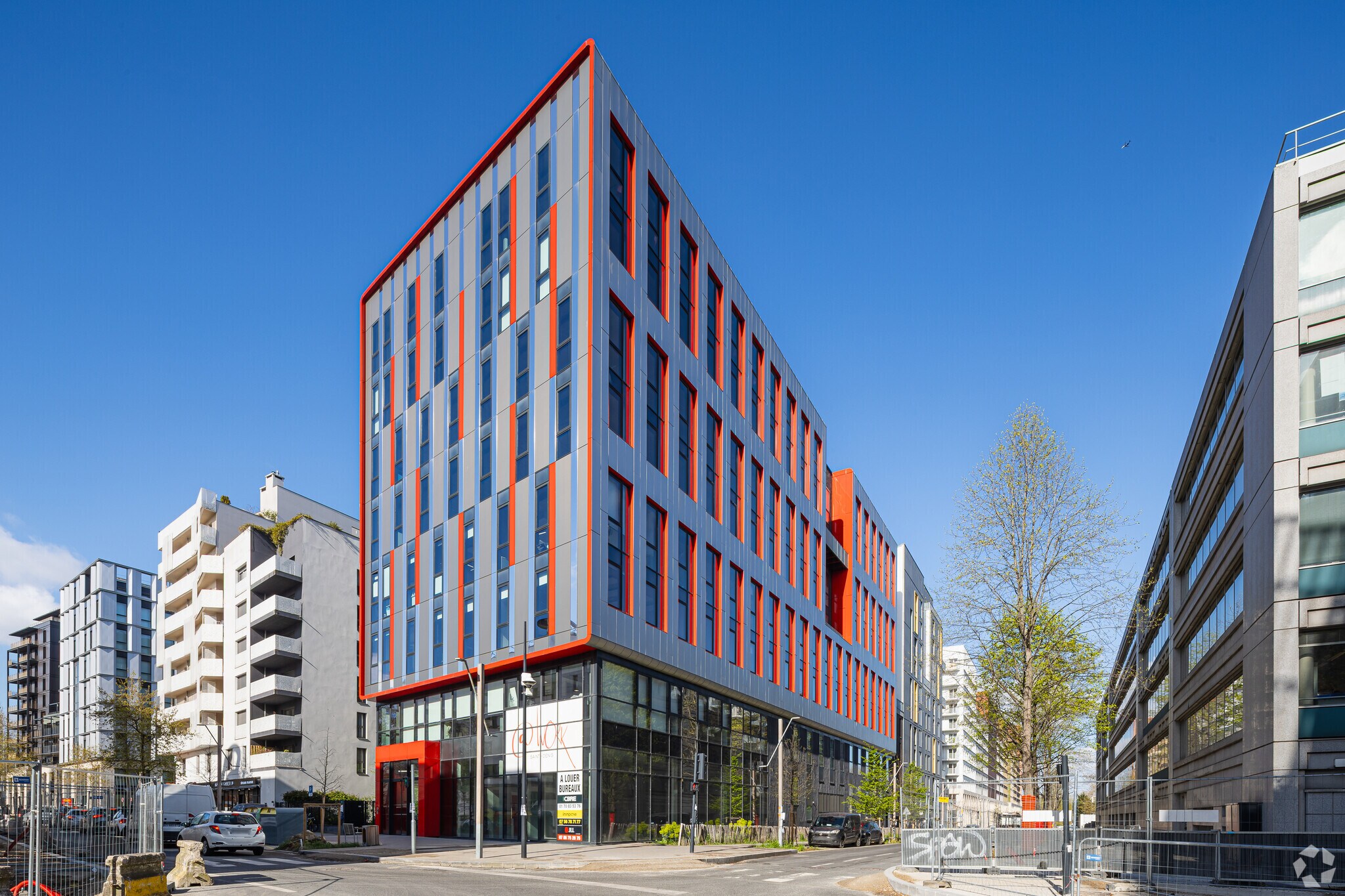 4-6 Rue Ampère, Saint-Denis for lease Primary Photo- Image 1 of 6
