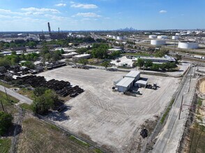 10234 Lucore St, Houston, TX for lease Building Photo- Image 2 of 4