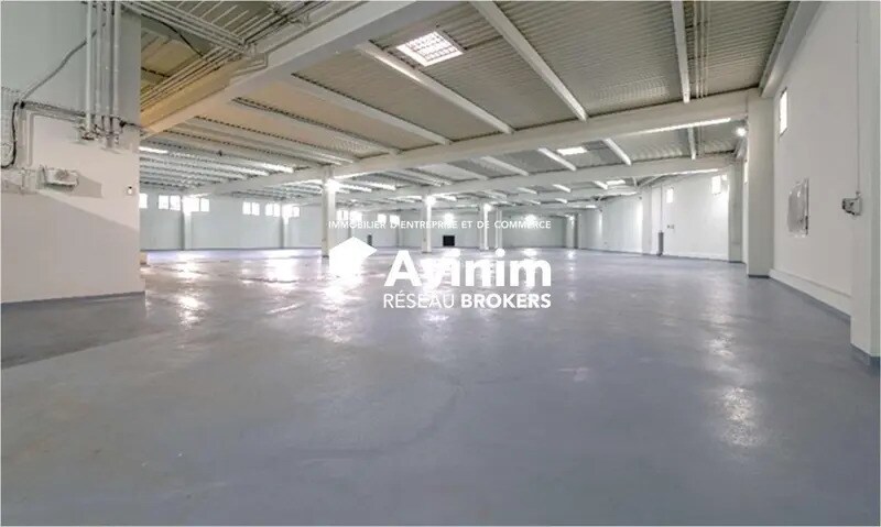 Vente Entrepôt 1 550 m² à 4 792 m² - Photo 1