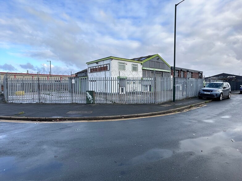 1A Spencer St, Grimsby for lease - Building Photo - Image 3 of 3