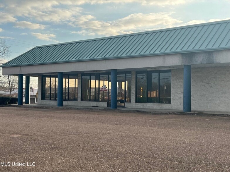 101-103 Northgate Rd, Natchez, MS for sale - Primary Photo - Image 1 of 1