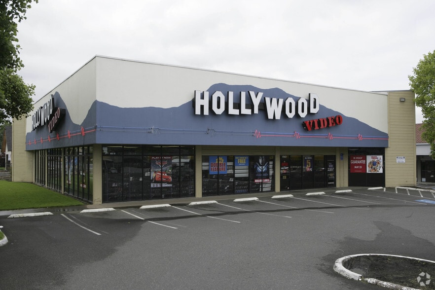 17401 SE McLoughlin Blvd, Milwaukie, OR for lease - Building Photo - Image 2 of 24