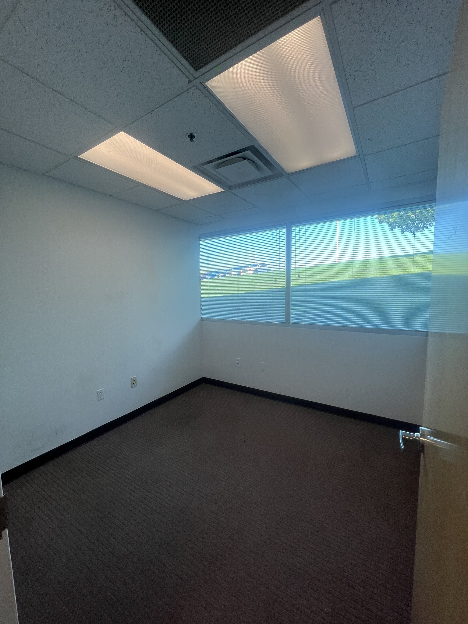 1900 Ogden Ave, Aurora, IL for lease Interior Photo- Image 1 of 6