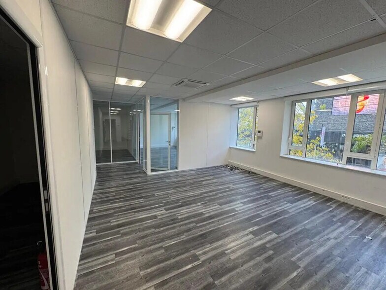 1 Rue Des Messageries, Metz for sale - Interior Photo - Image 3 of 6