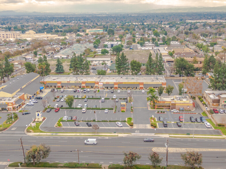 710-870 E Foothill Blvd, Upland, CA for lease - Building Photo - Image 2 of 28