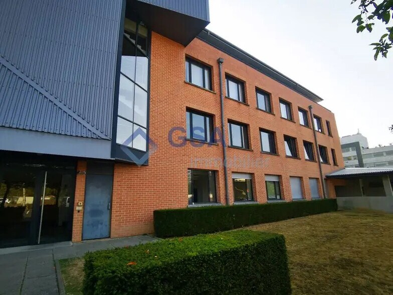 Office in Évry-Courcouronnes for lease - Building Photo - Image 1 of 5