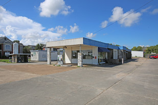 McPearson Service Center - Convenience Store