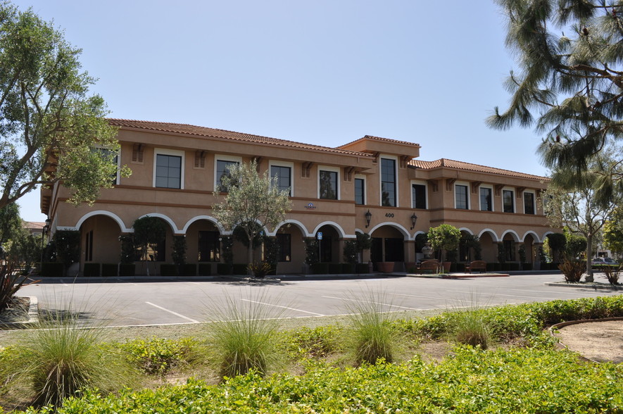 400 Camarillo Ranch Rd, Camarillo, CA for lease - Primary Photo - Image 1 of 7