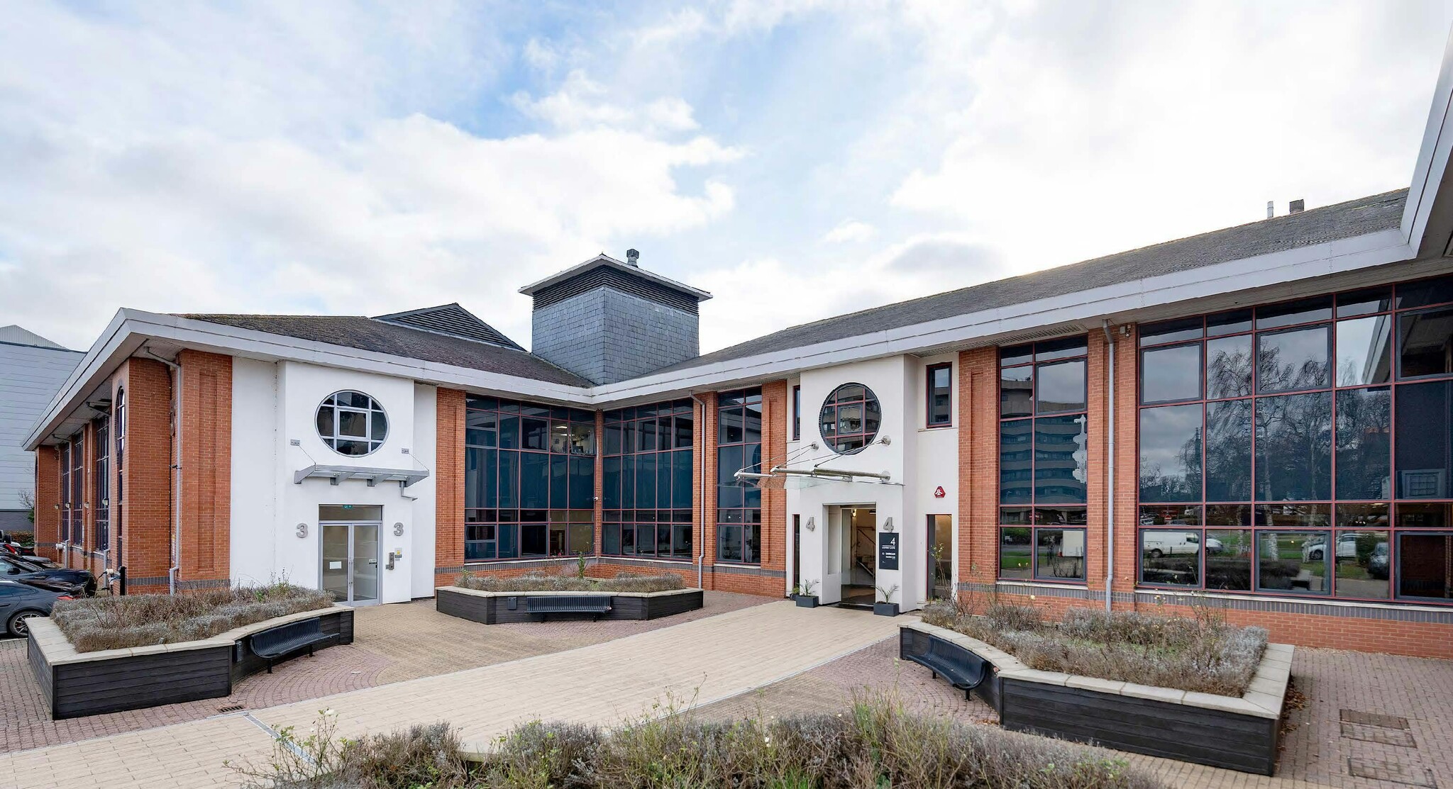 Elstree Way, Borehamwood for lease Building Photo- Image 1 of 26