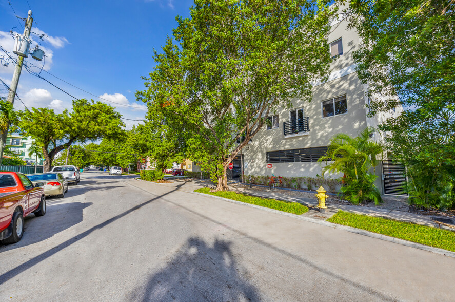 145 SW 15th Ave, Miami, FL for sale - Building Photo - Image 3 of 22