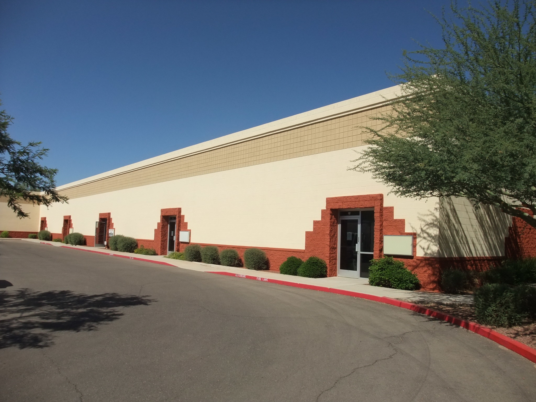 1060 N Eliseo Felix Jr Way, Avondale, AZ for lease Building Photo- Image 1 of 4