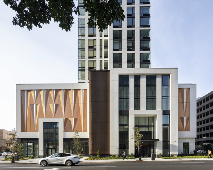 777 McCarter Hwy, Newark, NJ for lease - Building Photo - Image 2 of 9